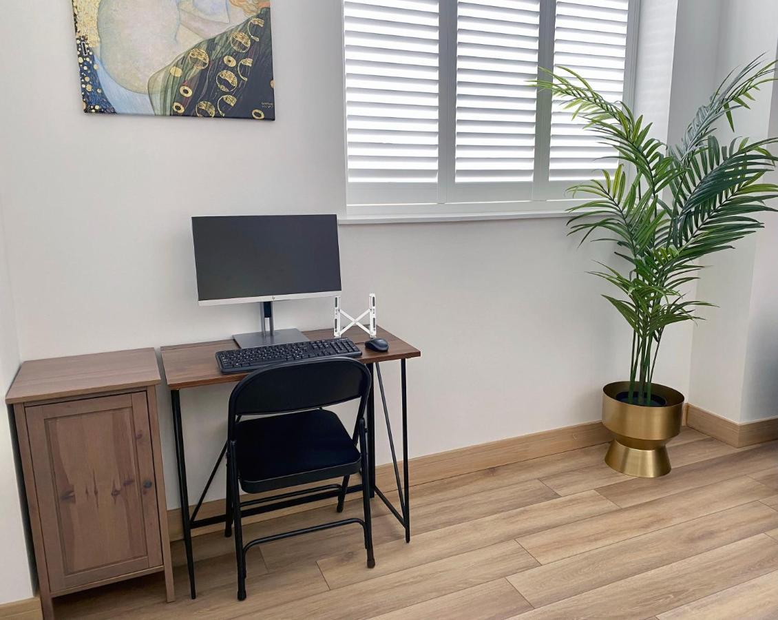 Luxury 1 Bedroom Duplex With Free Parking Plymouth Bagian luar foto
