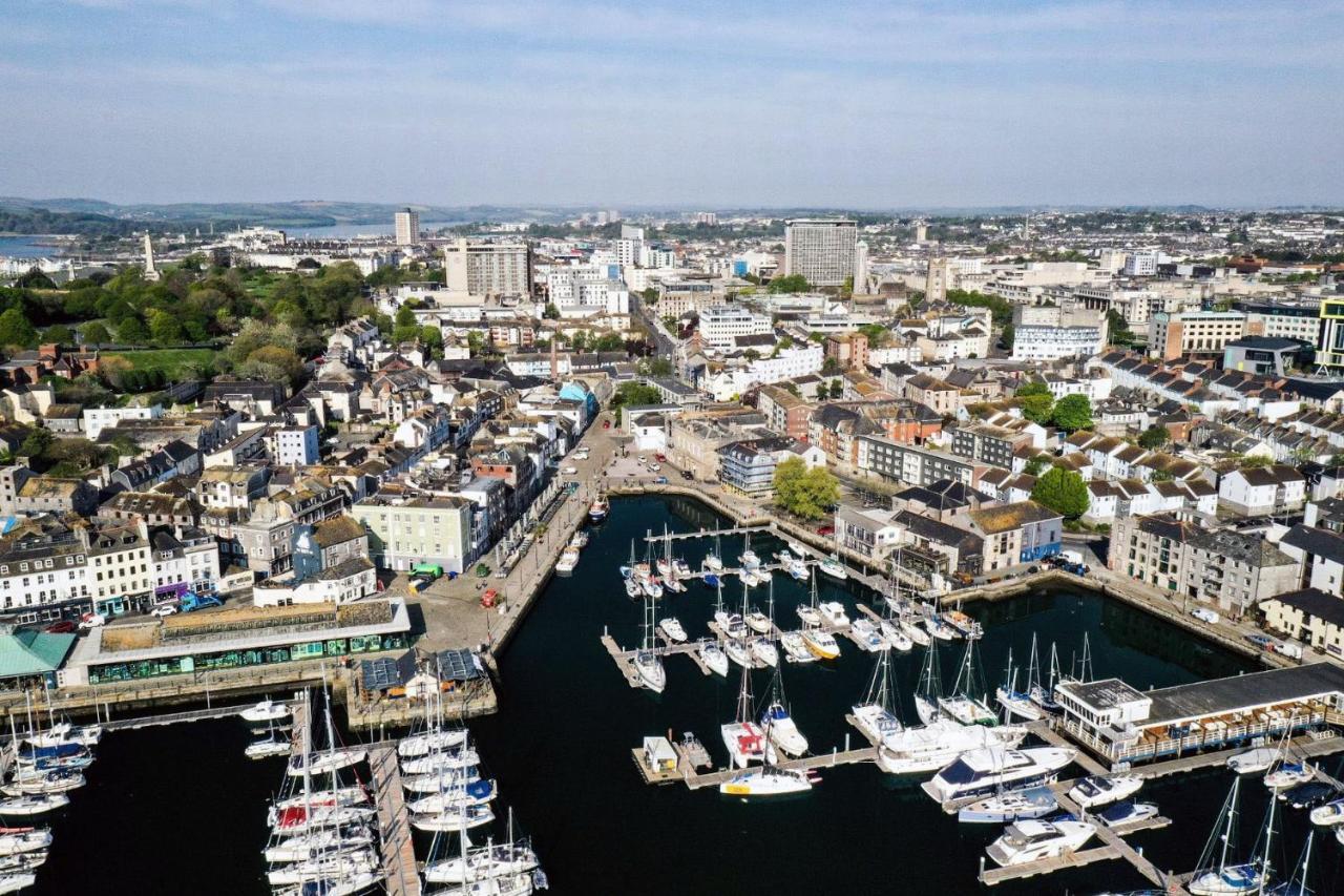 Luxury 1 Bedroom Duplex With Free Parking Plymouth Bagian luar foto
